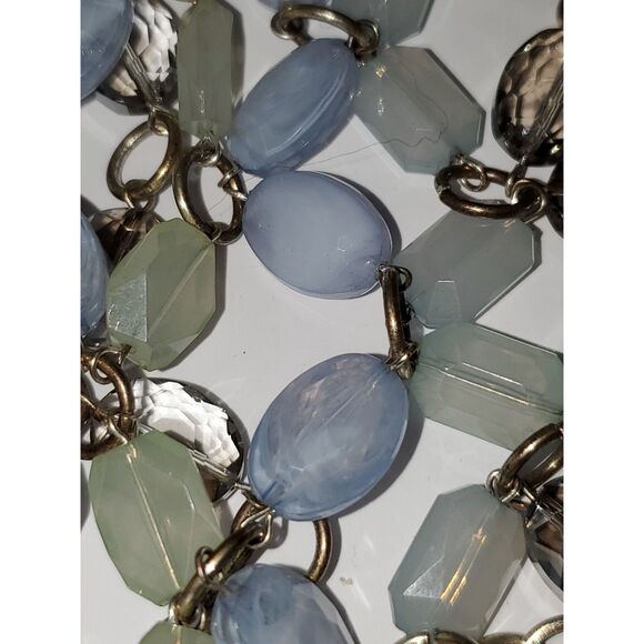 A Very Chunky Acrylic Beaded Chain Bracelet Blue Magnetic Evening Casual Boho - Picture 3 of 9